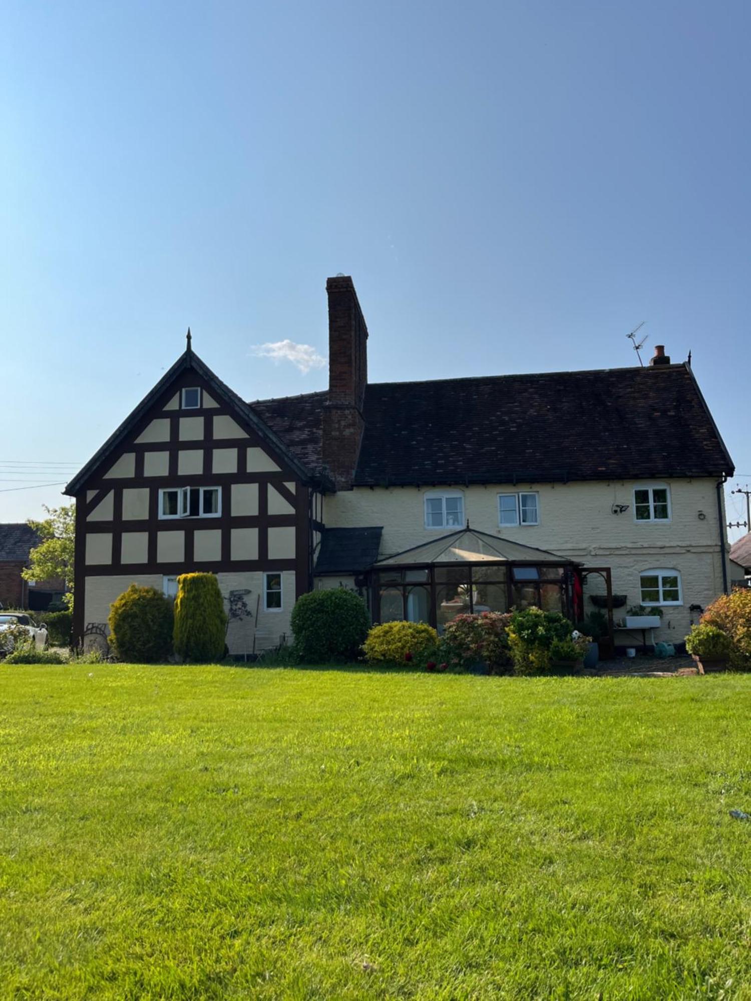 Spenford House 1640 Listed House Idilic Location Pub Walking Distance Bed & Breakfast Loppington Exterior photo